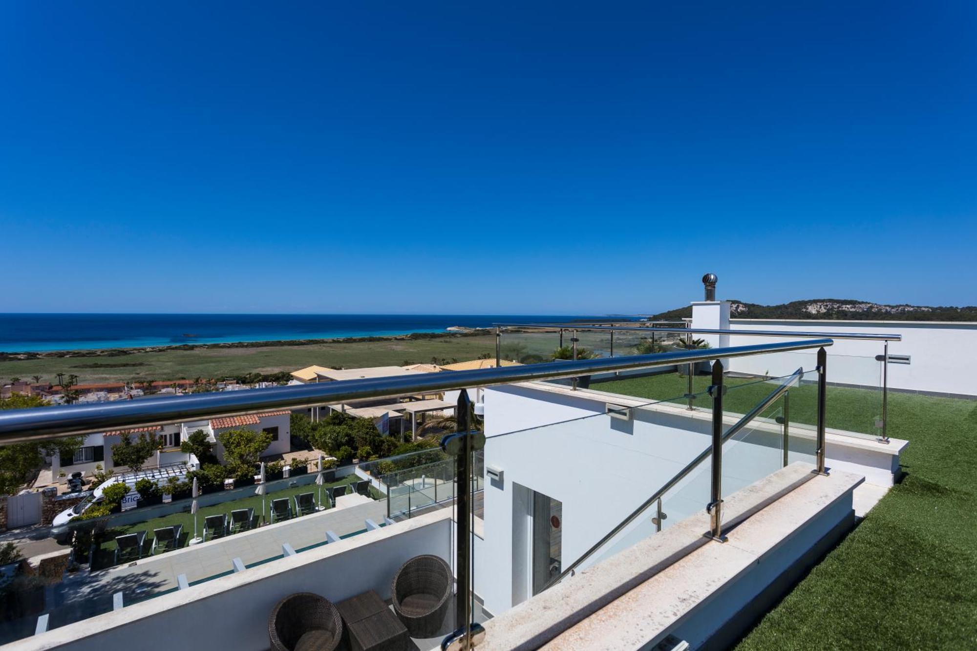 V196 Villa Brisa By Menorcarentals Villas Son Bou Eksteriør billede